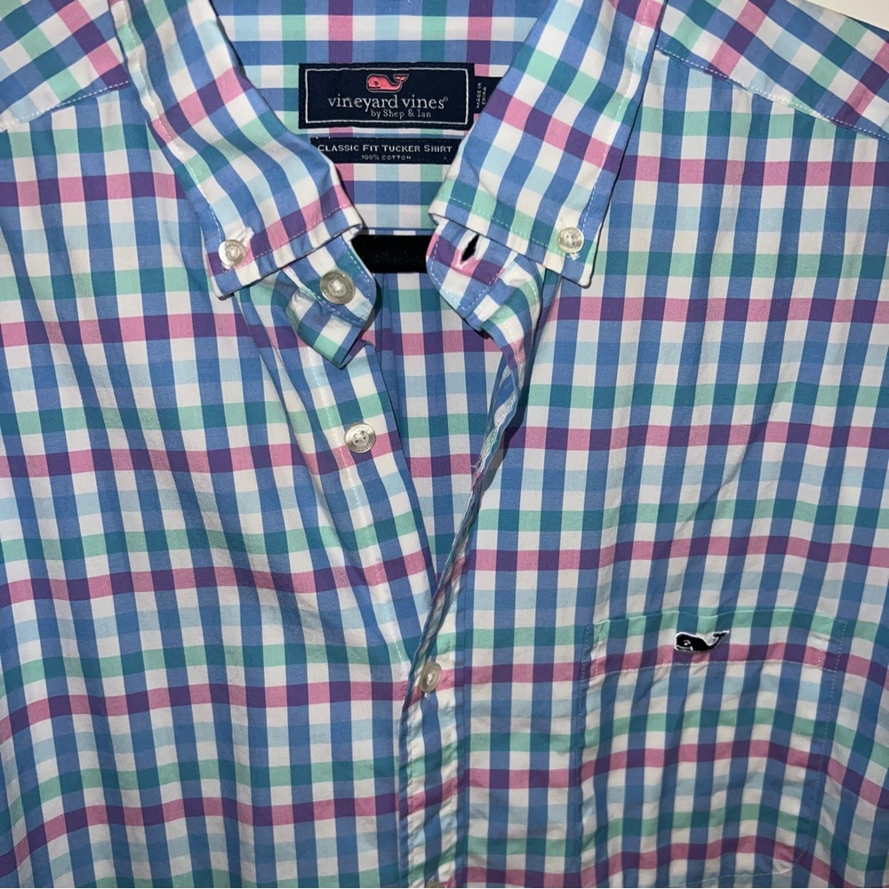 Vineyard Vines Mens Long Sleeved Button Down Shirt Large. Excellent condition